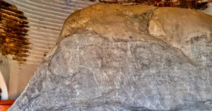 देहरादून ज़िले के कालसी में स्थित अशोक का प्रमुख शिलालेख