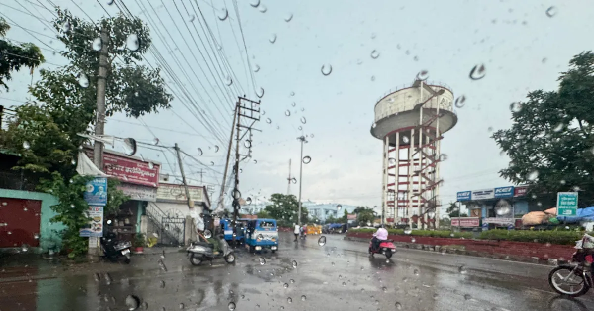 देहरादून में तेज बारिश से बदला मौसम, उत्तराखंड के अधिकांश हिस्सों में पहुंचा मानसून