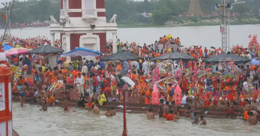 Kanwariyas gathered at Har Ki Pauri during the Kanwar Yatra in Haridwar