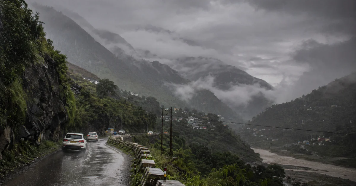 Home 9 उत्तराखंड में मानसून की दस्तक, पांच दिन भारी बारिश का अलर्ट; देहरादून-बागेश्वर में भारी बारिश की चेतावनी