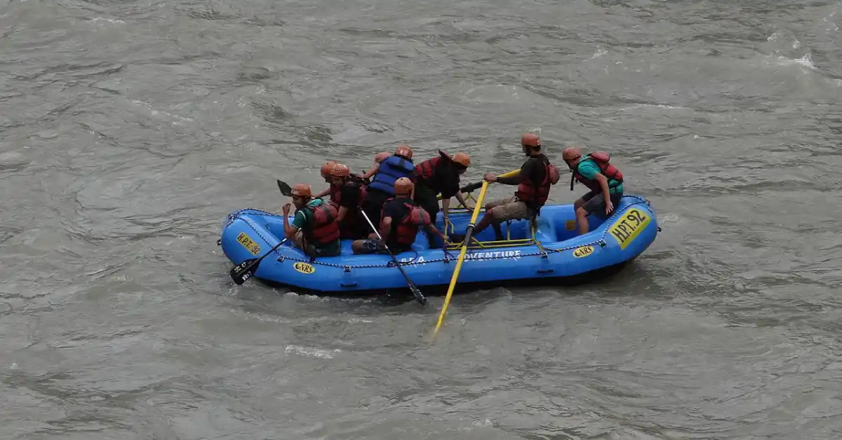 उत्तराखंड में रिवर राफ्टिंग के नियम सख्त, बिना परमिट संचालन पर राफ्ट जब्त होगी; एक लाख रुपये तक जुर्माने का प्रावधान