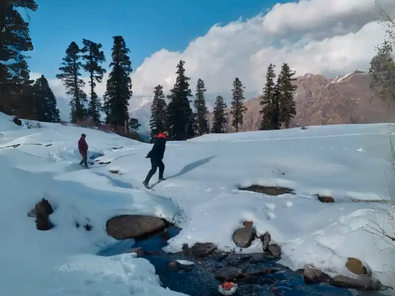 GULABIKANTHA TREK 18